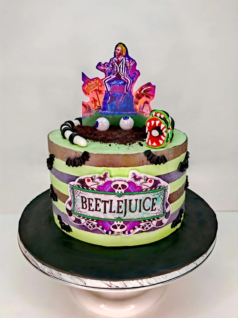 Beetlejuice Cake