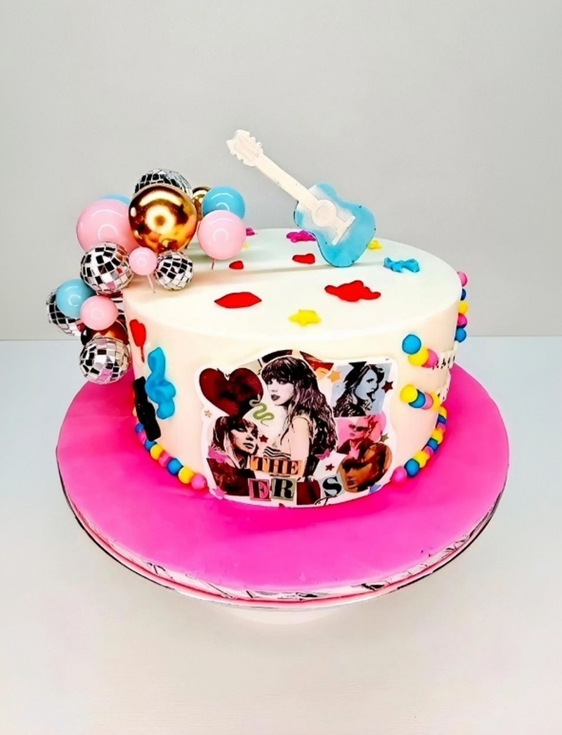 Taylor Swift Cake